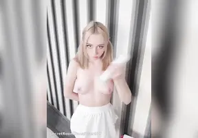 Трясу сисями и взбиваю сливки