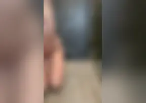 растягиваю анальчик🔥