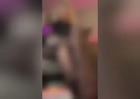 Люблю, когда ты у моих ног