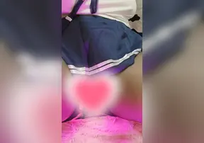 Дырочка в колготках для киски