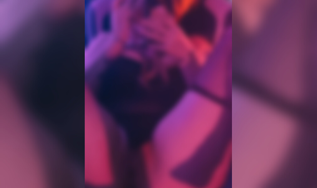 Довела себя пальчиками,посмотришь?